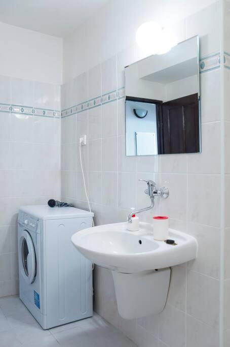 פראג Dlouha Apartment 2Bd מראה חיצוני תמונה