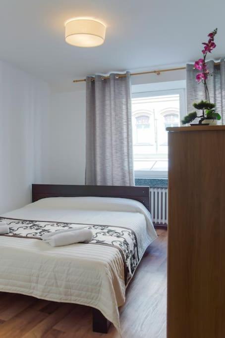 פראג Dlouha Apartment 2Bd מראה חיצוני תמונה